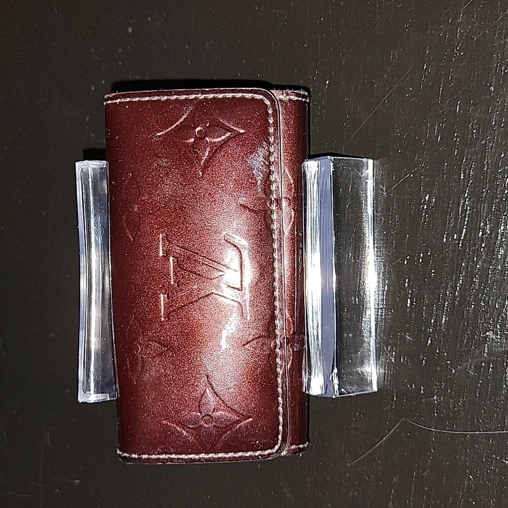 Louis Vuitton Vernis 4-Key Holder Deep Burgundy
